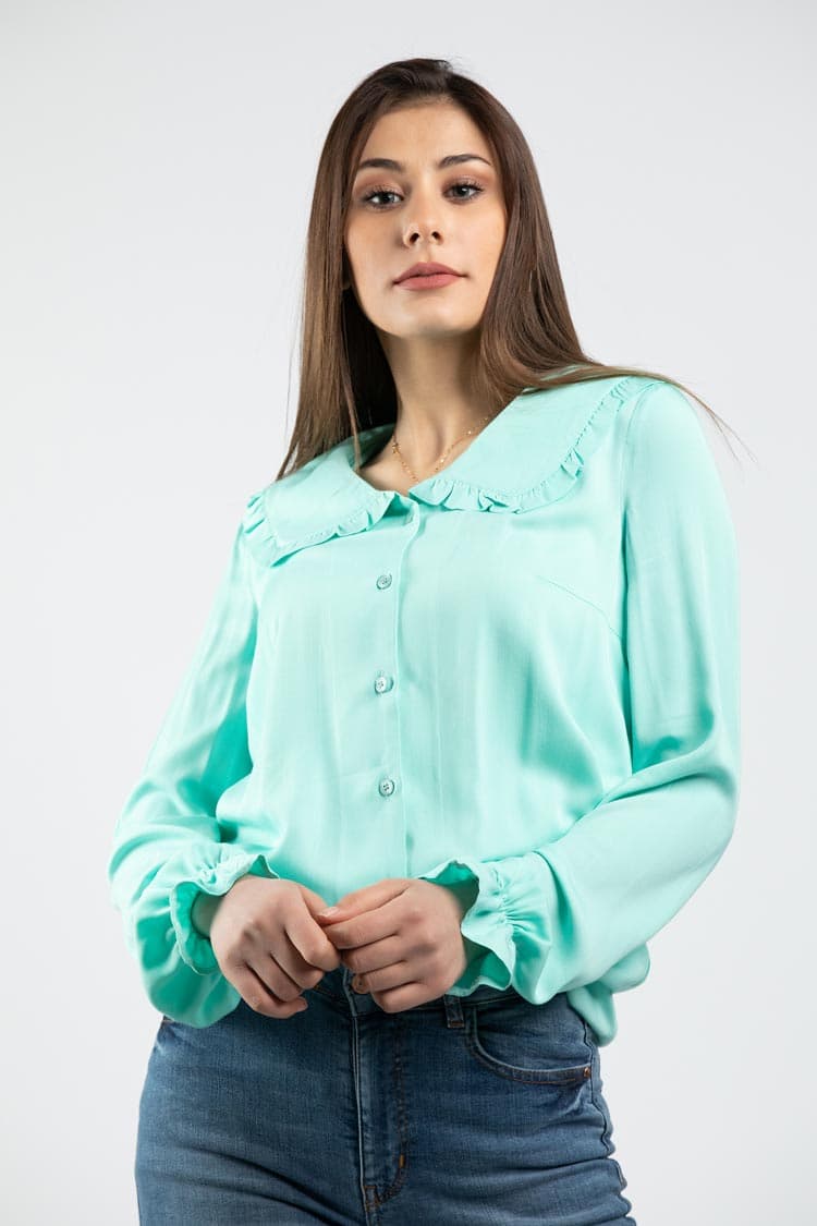 doll collar shirt