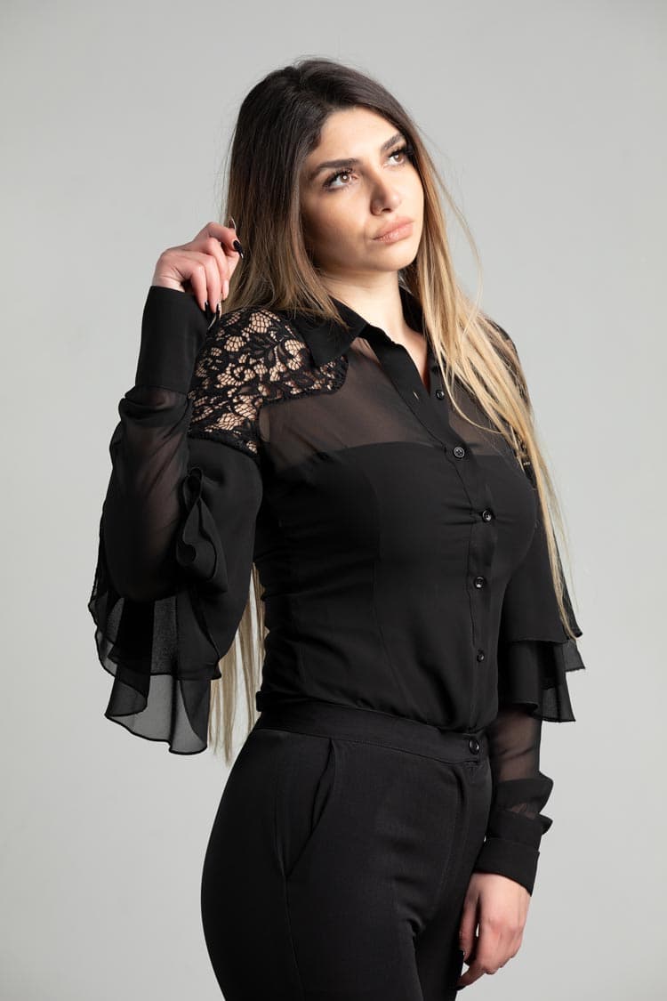 ruffeled sleeve shirt with lace